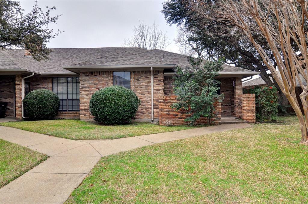 Property Photo: 5872 Westhaven Drive TX 76132