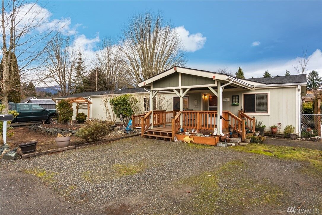 Property Photo:  401  Briza Lane  WA 98284 