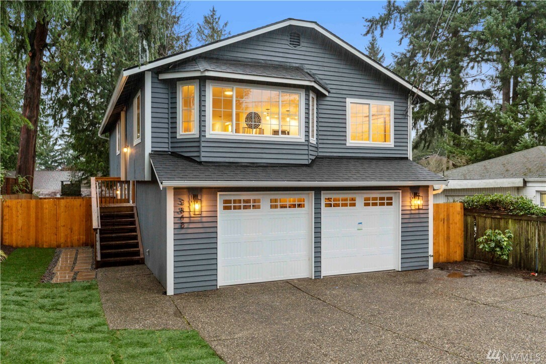 Property Photo:  3848 NE 87th St  WA 98115 