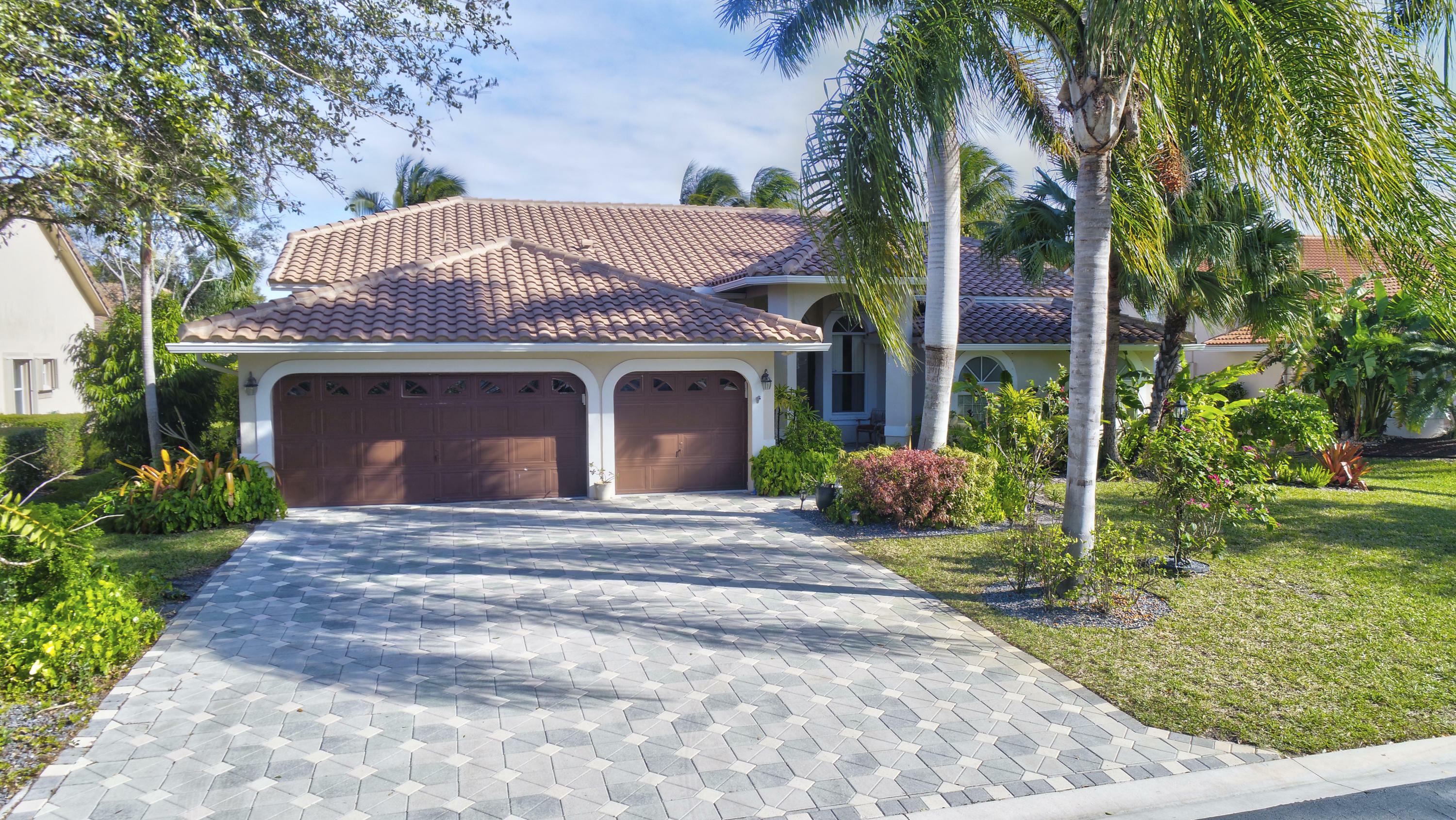 Property Photo:  9943 NW 64th Court  FL 33076 