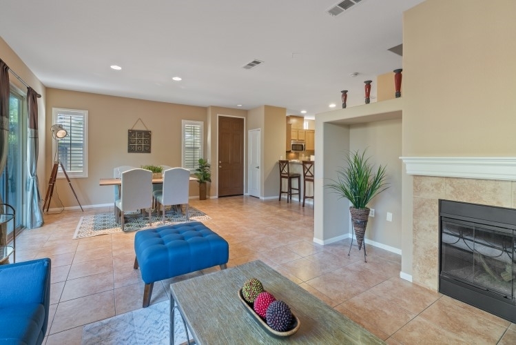 Property Photo: 14129 Brent Wilsey Pl 3 CA 92128