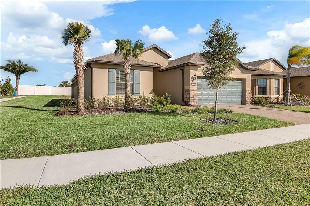 Property Photo:  209 Montoro Lane  FL 33837 