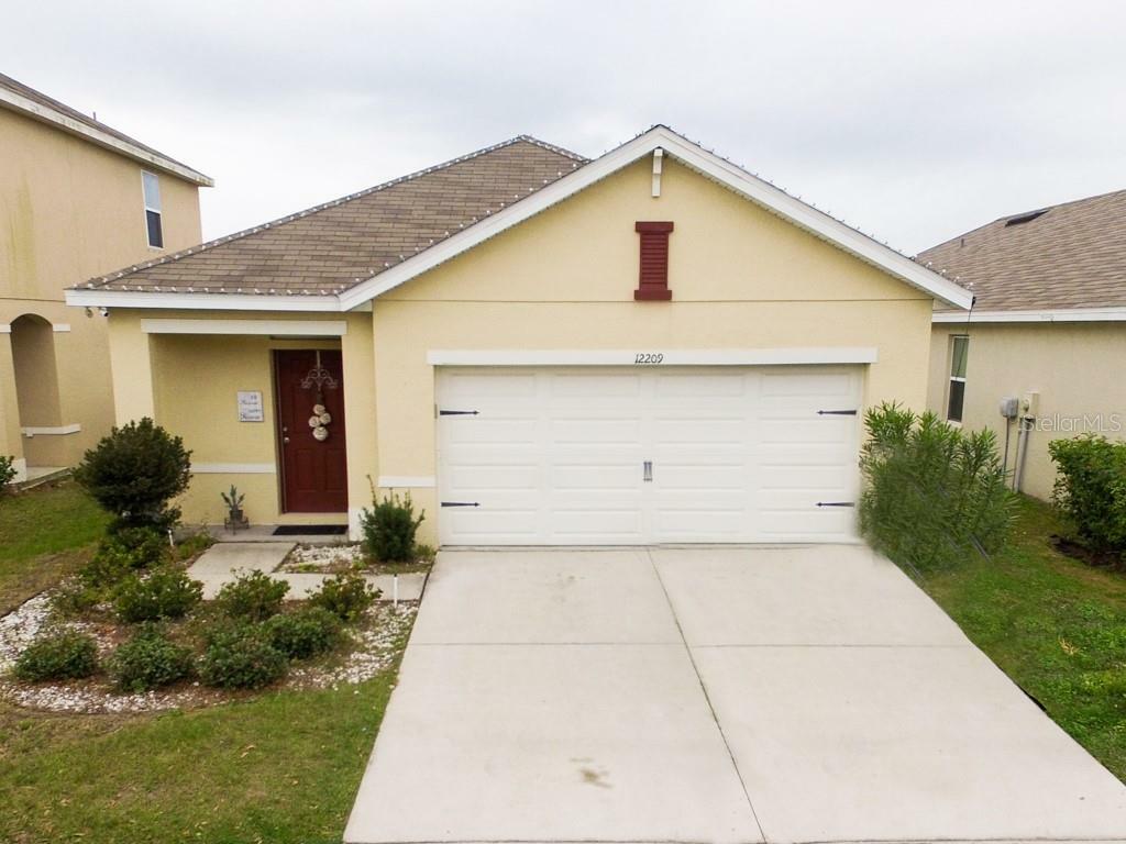 Property Photo:  12209 Fawn Brindle Street  FL 33578 