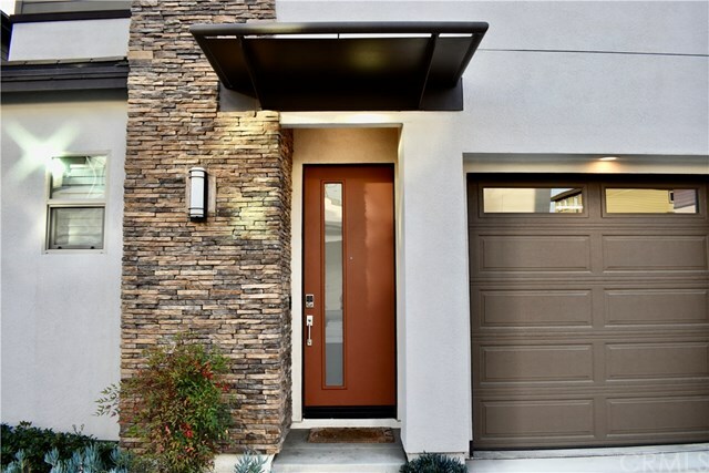 Property Photo: 2111 Breakaway Lane CA 92627