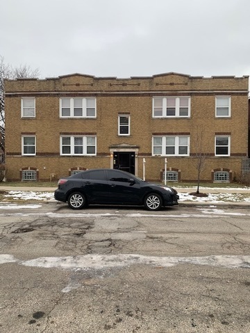 Property Photo: 5454 West Grace Street 2 IL 60641