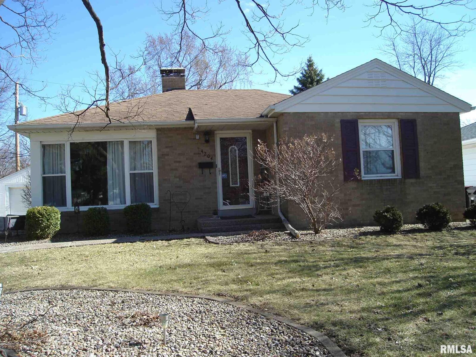 Property Photo: 4204 N Devon IL 61614