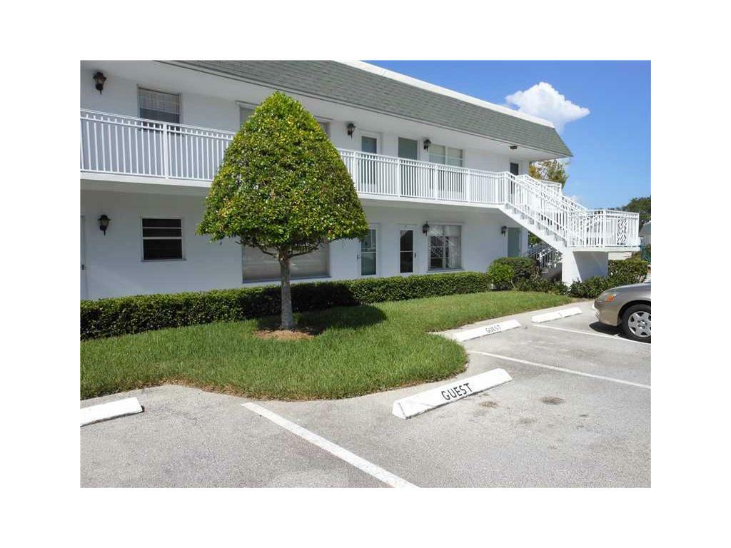 Property Photo:  