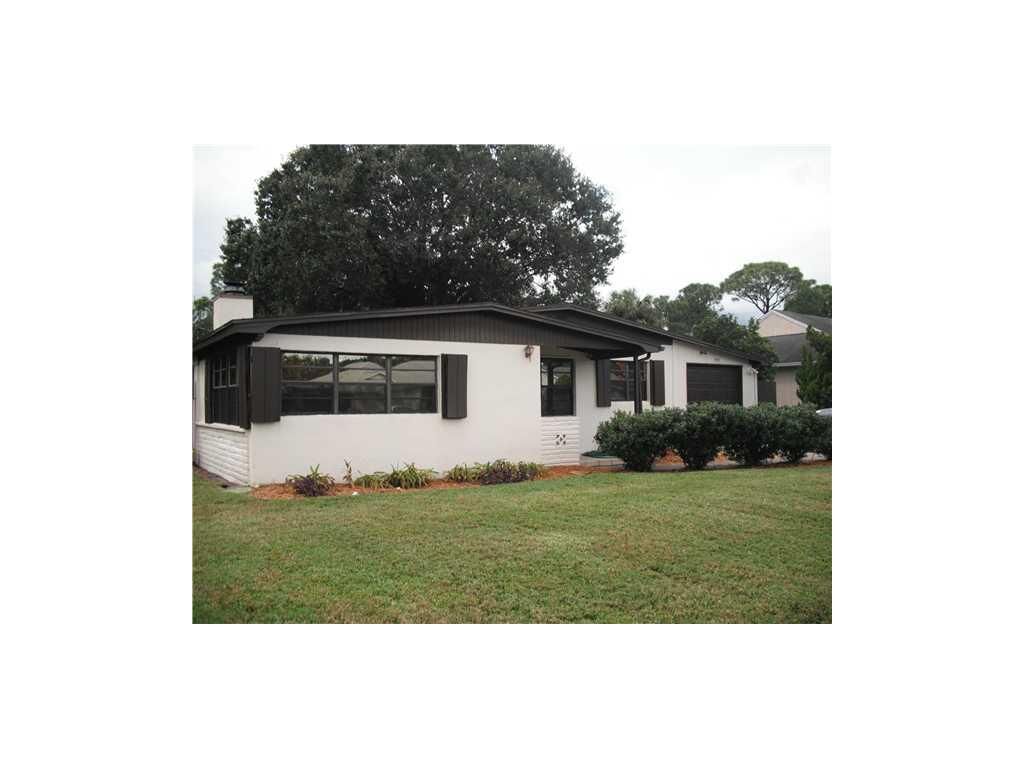 Property Photo: 225 17th Avenue FL 32962