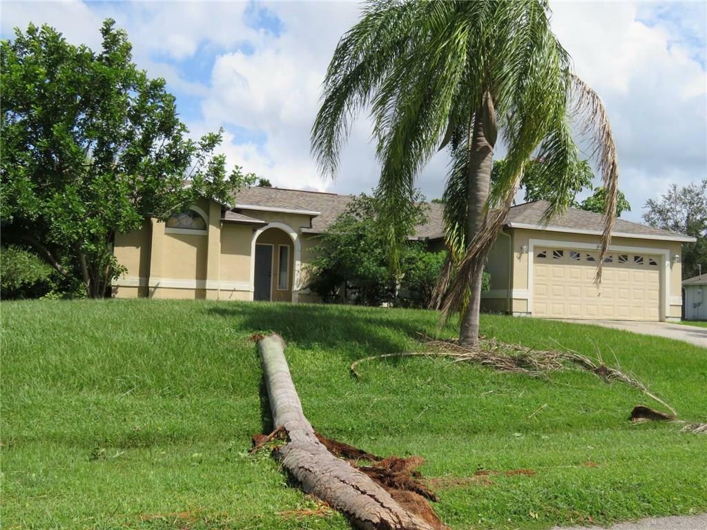 Property Photo:  1444 Seahouse Street  FL 32958 