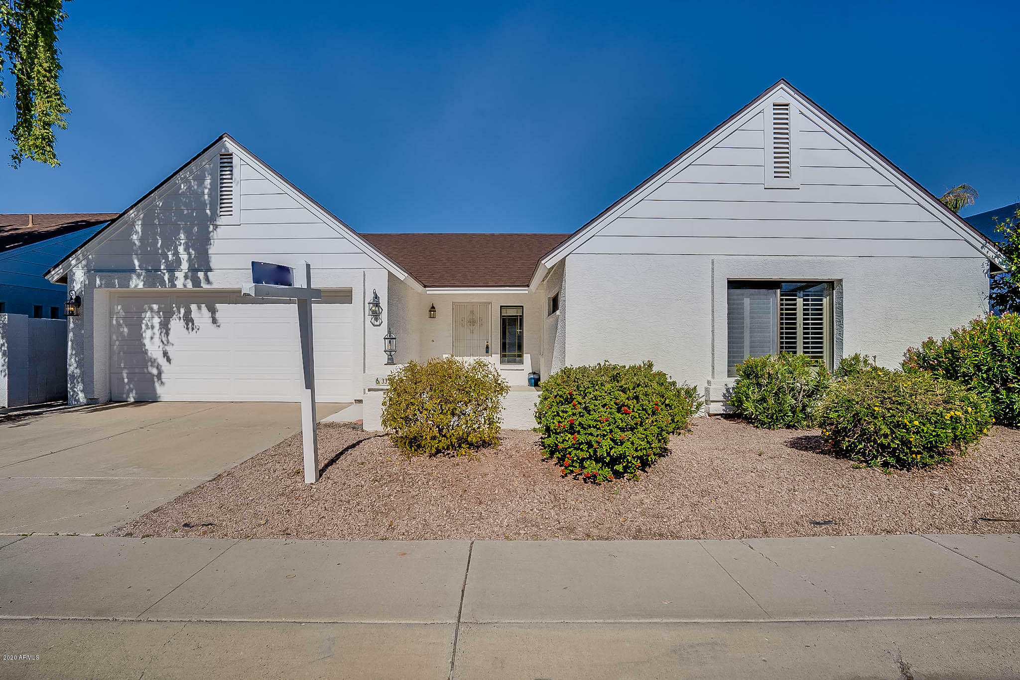 Property Photo:  3322 E Clark Road  AZ 85050 