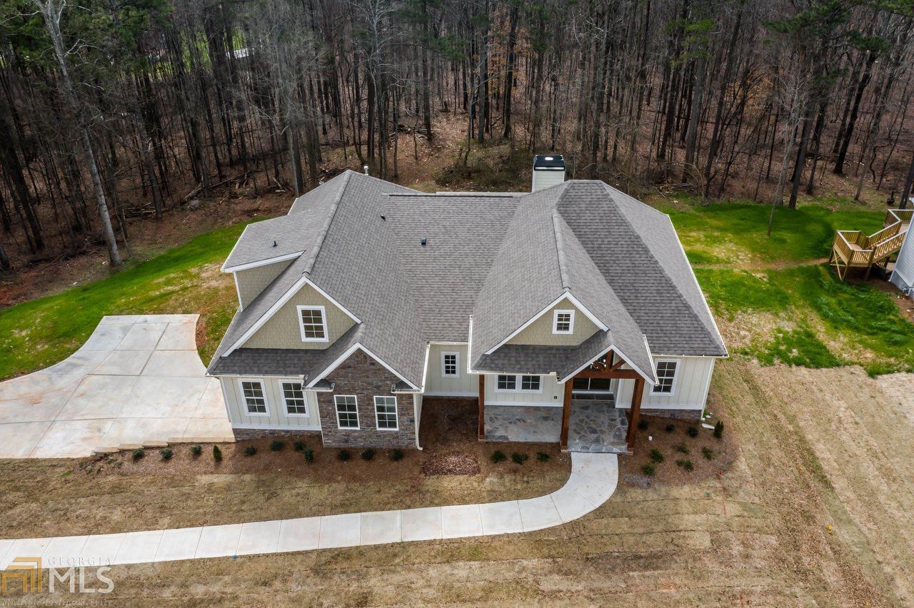 Property Photo: 653 Blandenburg Road GA 30116