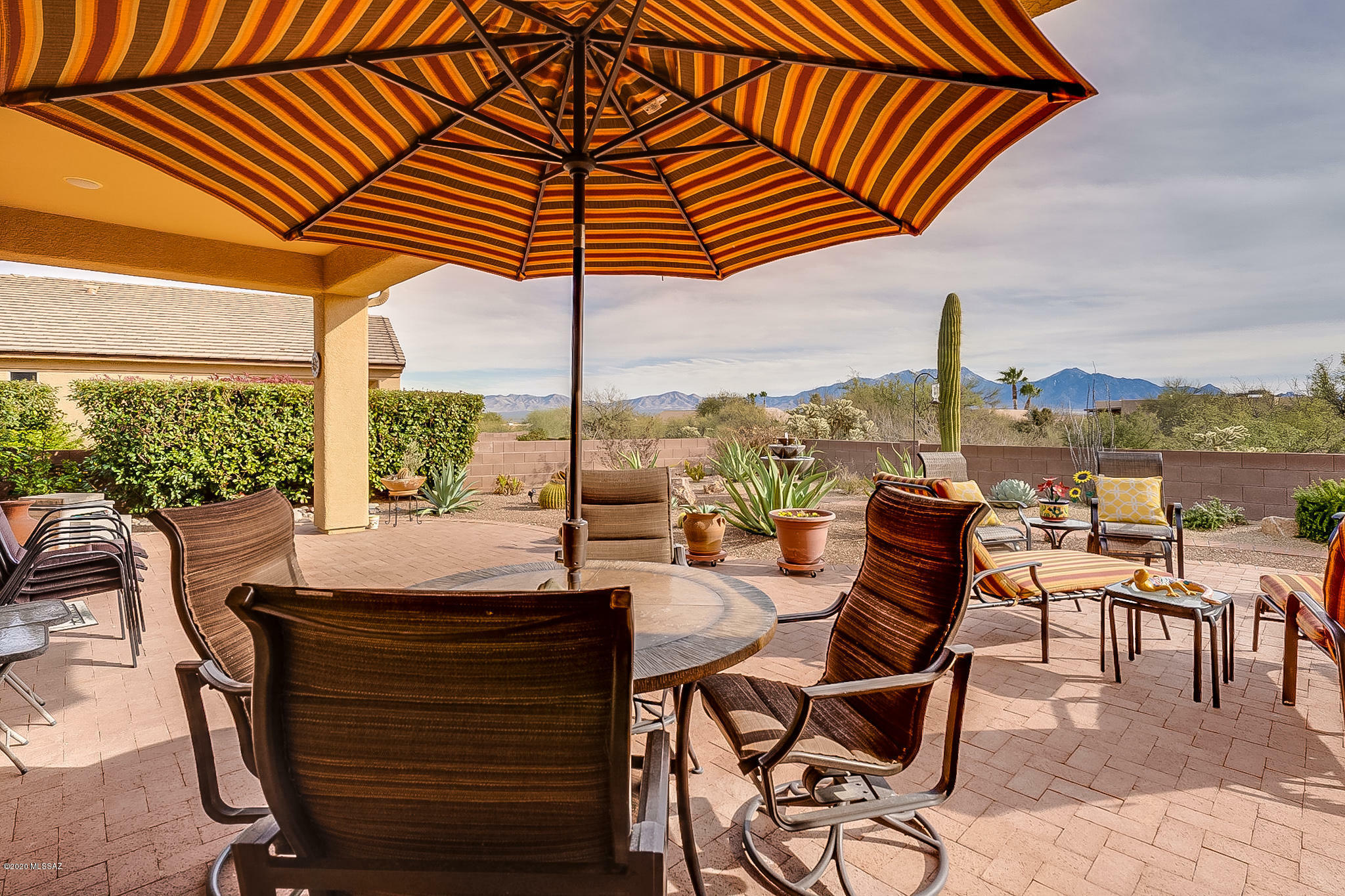 Property Photo:  1161 W Mountain Nugget Drive  AZ 85614 