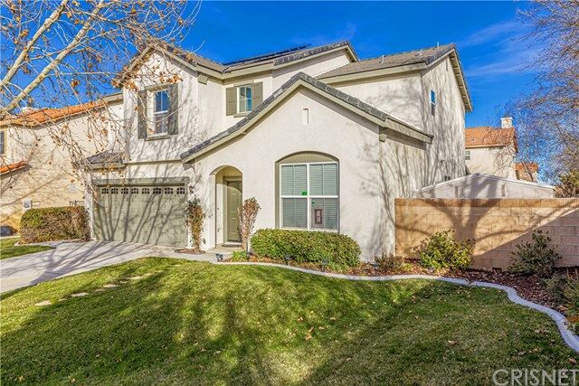 Property Photo:  44006 Dahlia Street  CA 93535 