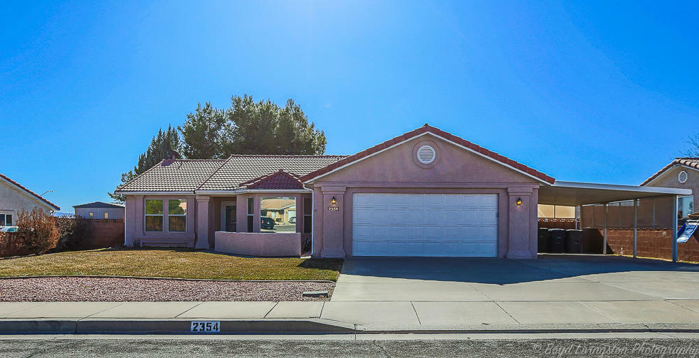 Property Photo: 2354 E 170 N UT 84790