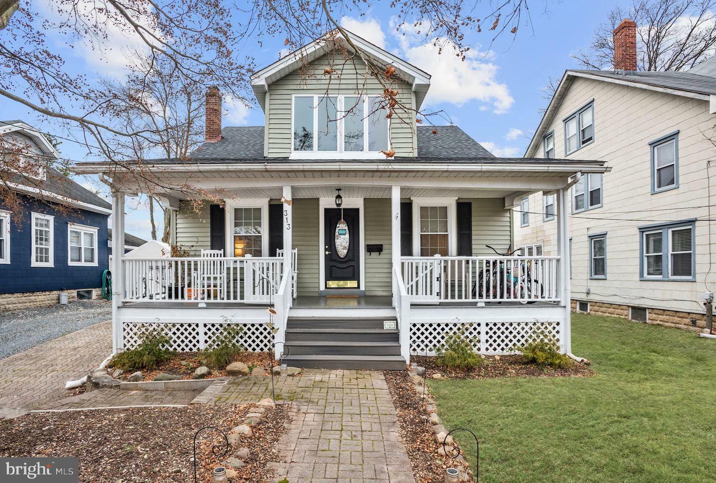 Property Photo:  313 Oakford Avenue  NJ 08075 