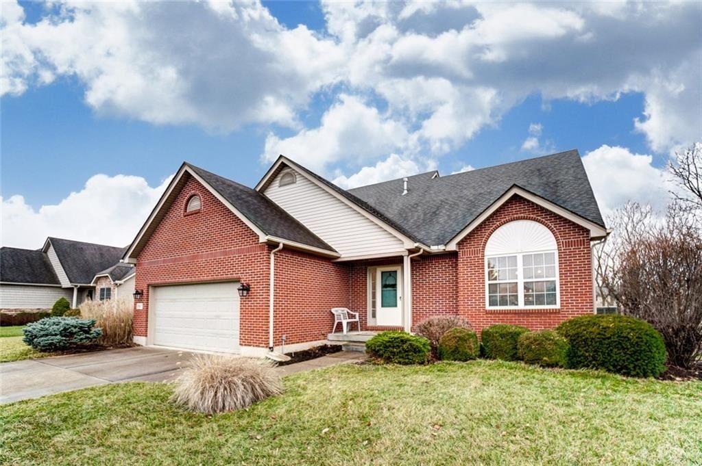 Property Photo: 8867 Winston Farm Lane OH 45458