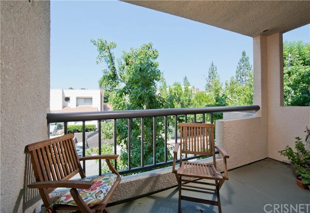 Property Photo:  21550 Burbank Boulevard 221  CA 91367 