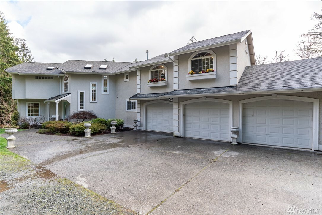 Property Photo:  15729 Mountain View Rd  WA 98274 