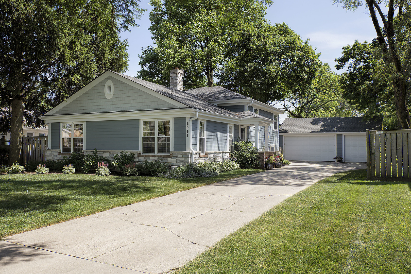 Property Photo:  1911 Linneman Street  IL 60025 