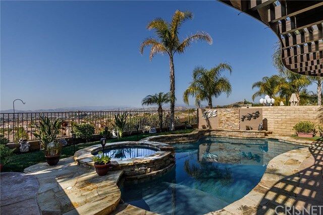 Property Photo:  28415 Incline Lane  CA 91390 