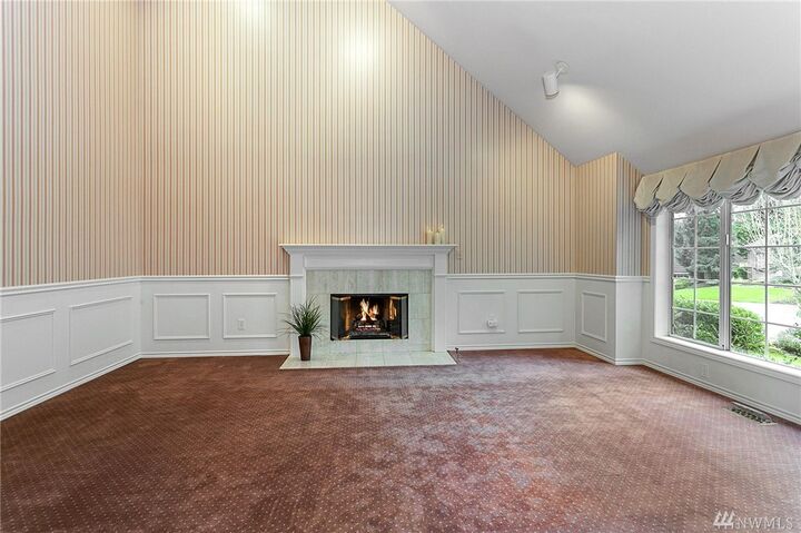 Property Photo:  2007 151st St SE  WA 98012 