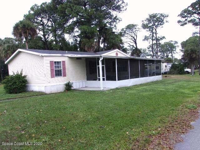 Property Photo: 868 Dove Avenue FL 32955