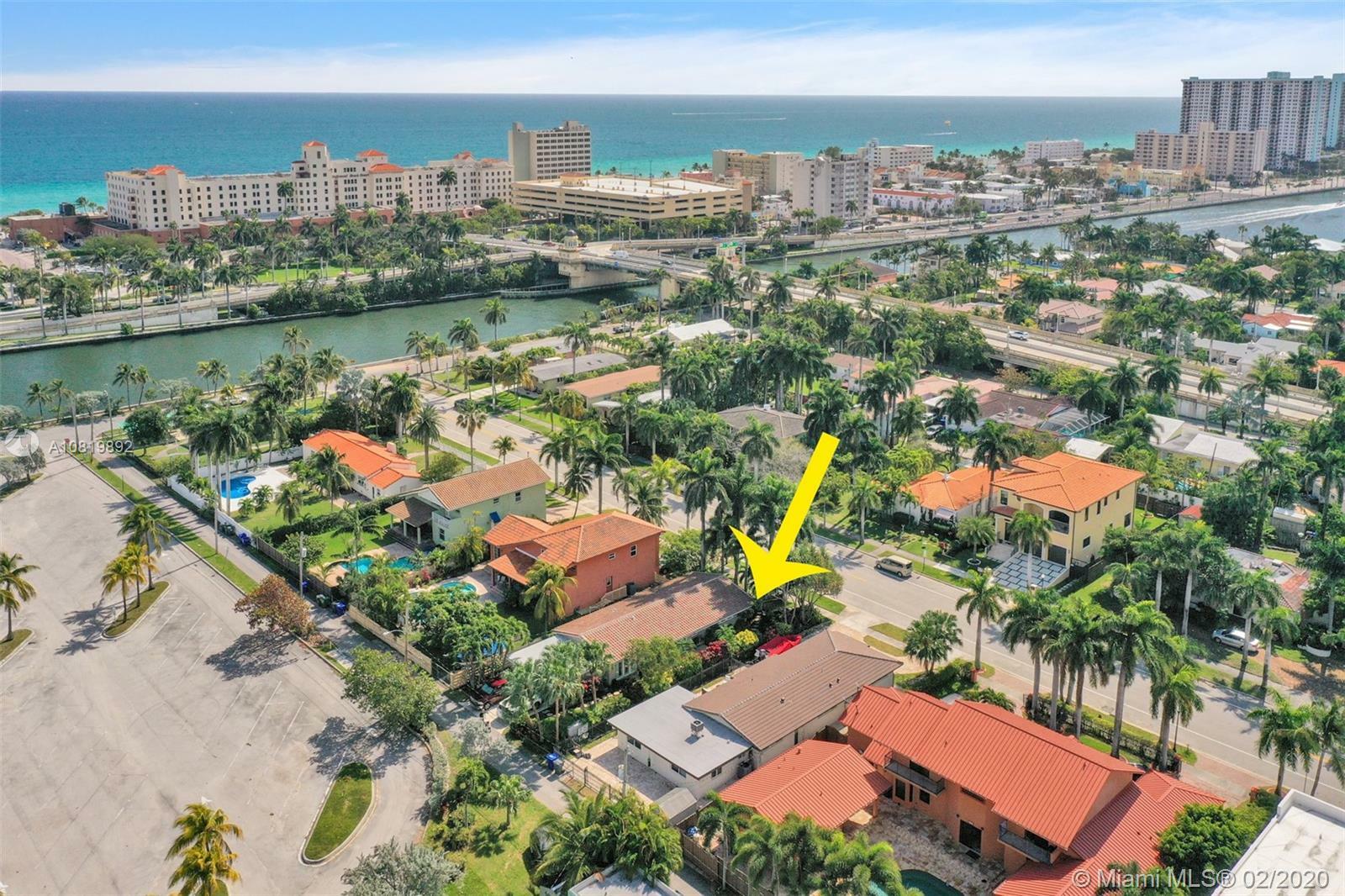 Property Photo: 731 Tyler St FL 33019