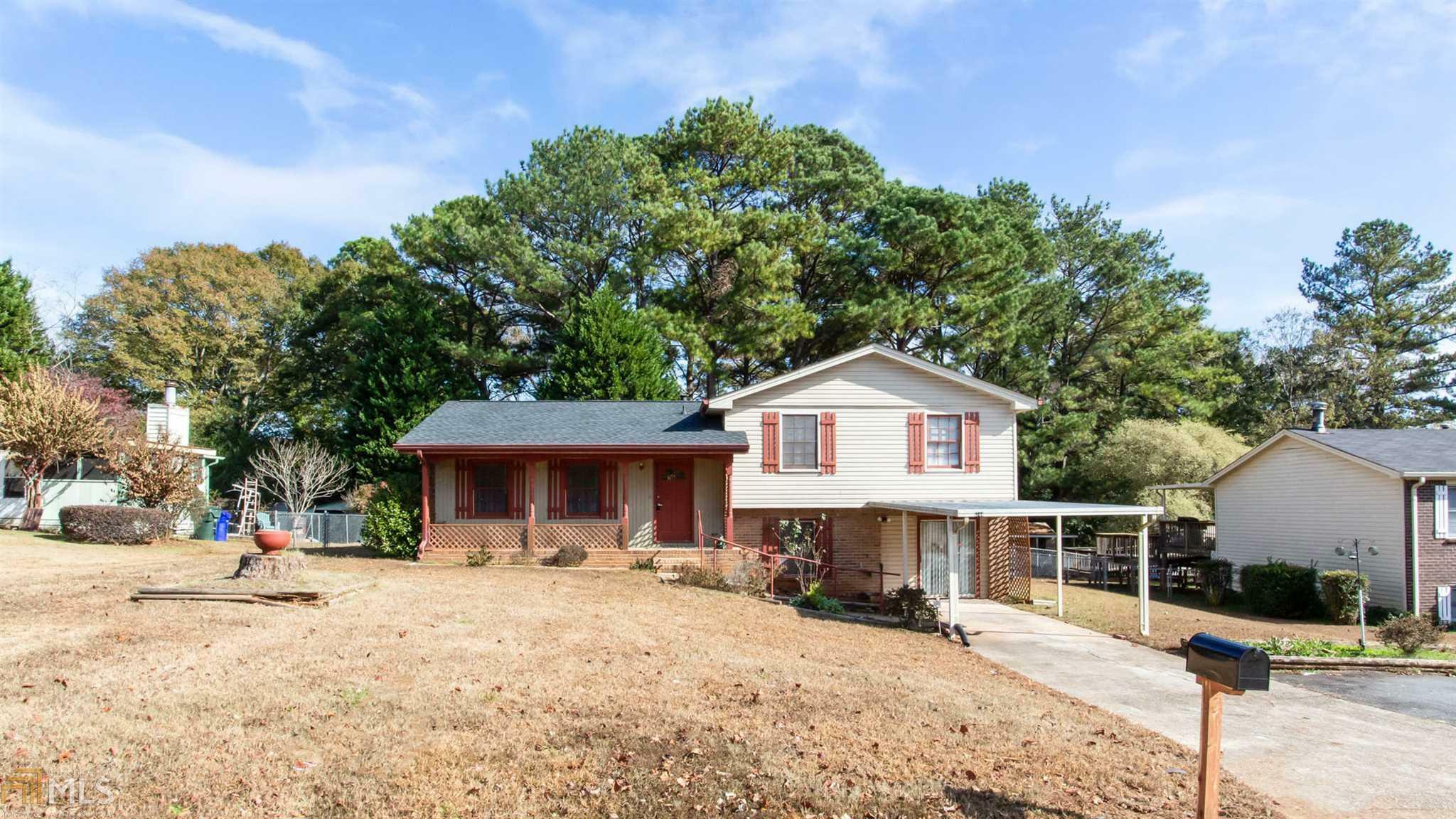Property Photo: 1744 Rocky Ridge Dr GA 30012