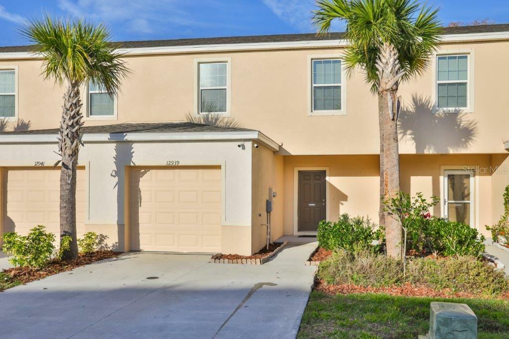 Property Photo:  12939 Shady Fern Lane  FL 33534 