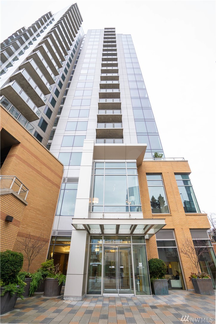 10610 NE 9th Place 2303  Bellevue WA 98004 photo