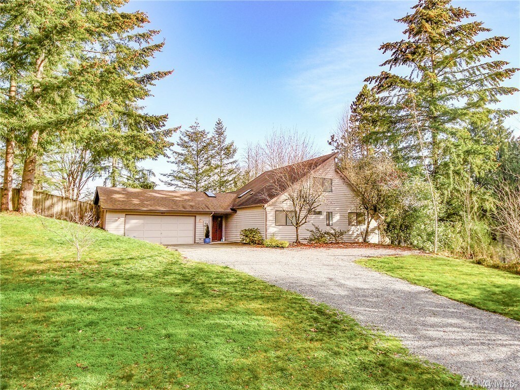 Property Photo: 1017 135th Ave SE WA 98290