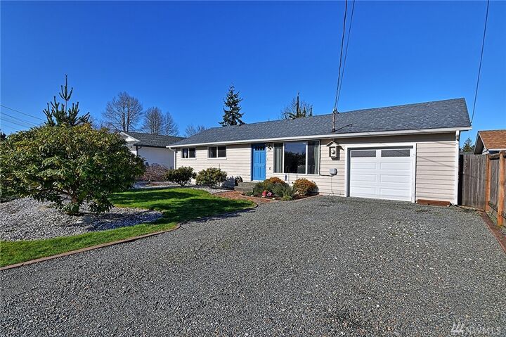 Property Photo: 607 106th Place SW WA 98204