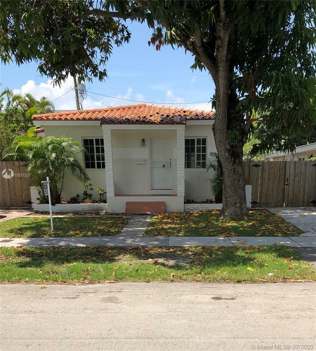 Property Photo:  3780 SW 27th Ter  FL 33134 