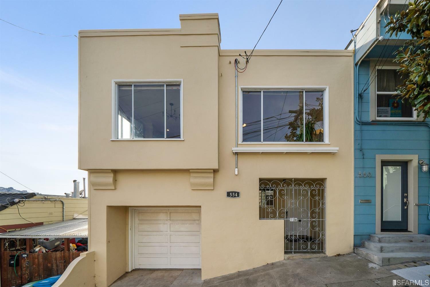 Property Photo:  554 Banks Street  CA 94110 