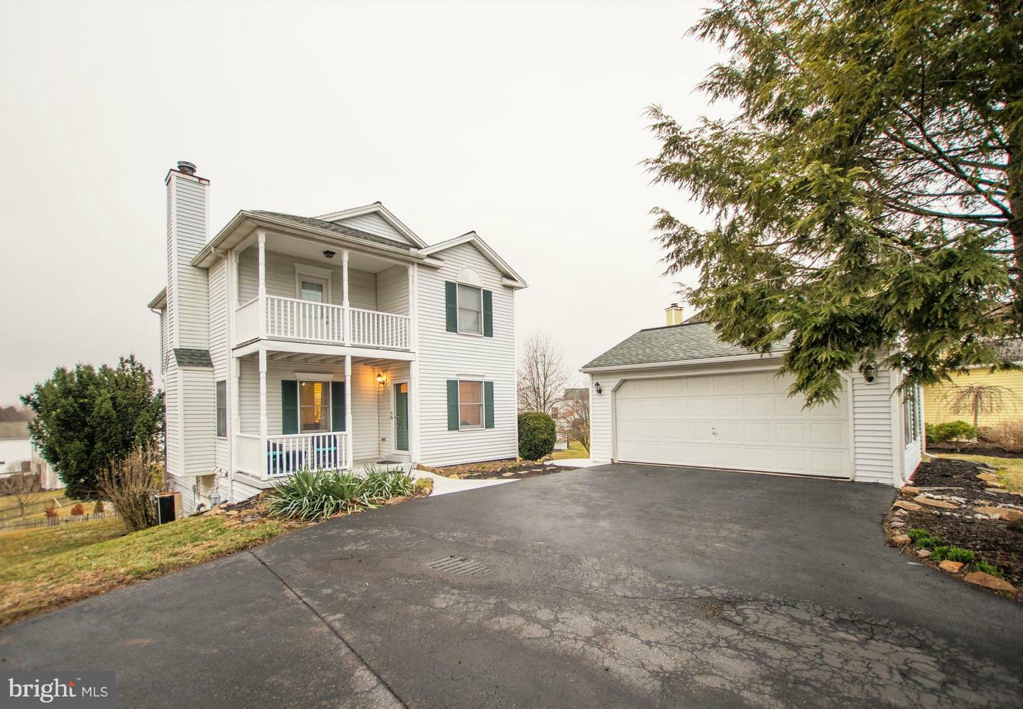 Property Photo: 6093 Noble Lane PA 17112