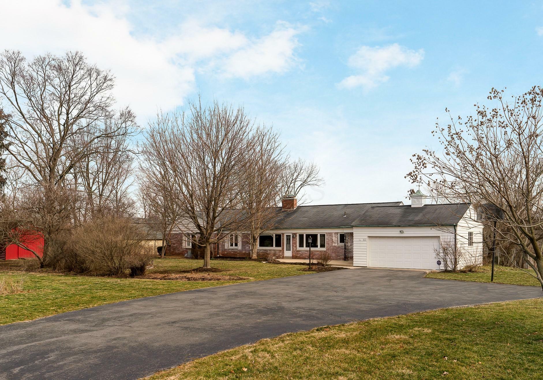 Property Photo: 614 Marburn Drive OH 43214