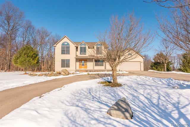 Property Photo:  1655 Horseshoe Drive  MI 48462 