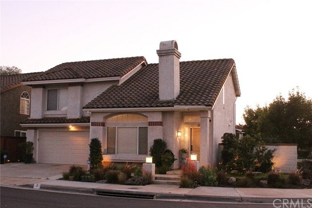 Property Photo:  2 Willet Lane  CA 92656 