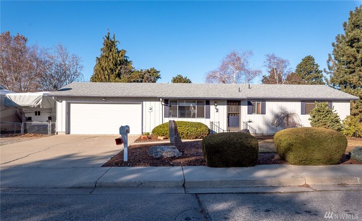 Property Photo:  72  Green Place  WA 98802 