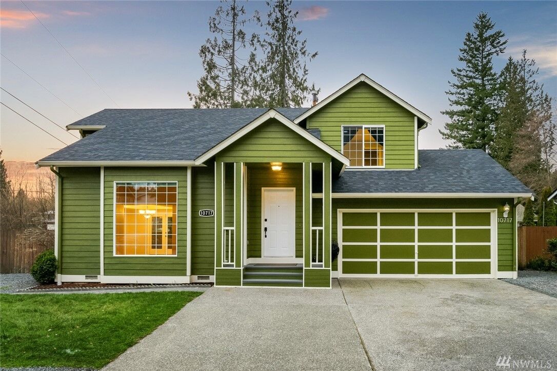 Property Photo: 10717 7th Avenue SE WA 98208