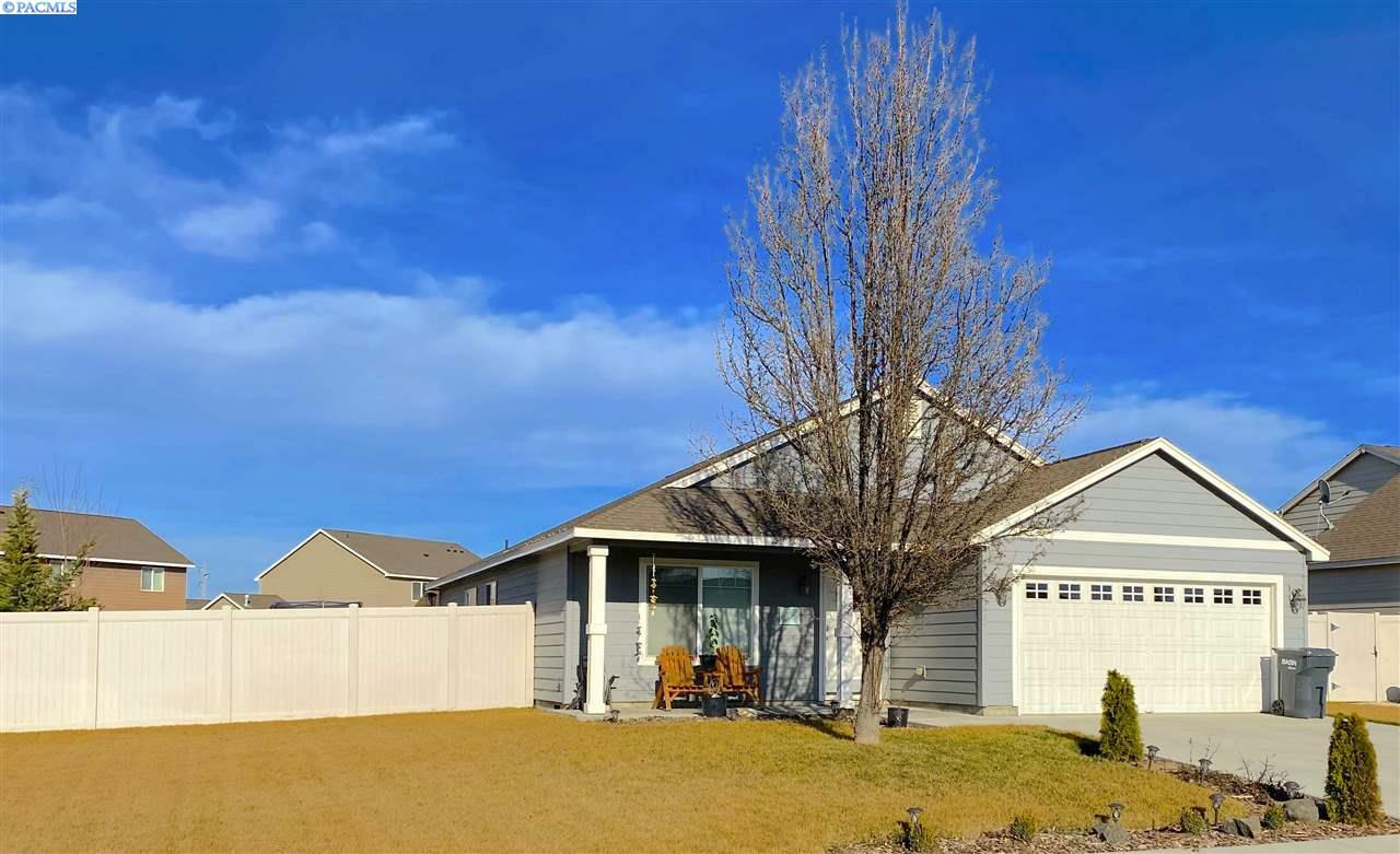 Property Photo:  7923 Salmon Dr  WA 99301 