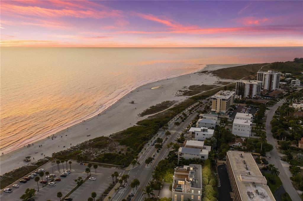 Property Photo: 363 Benjamin Franklin Drive FL 34236
