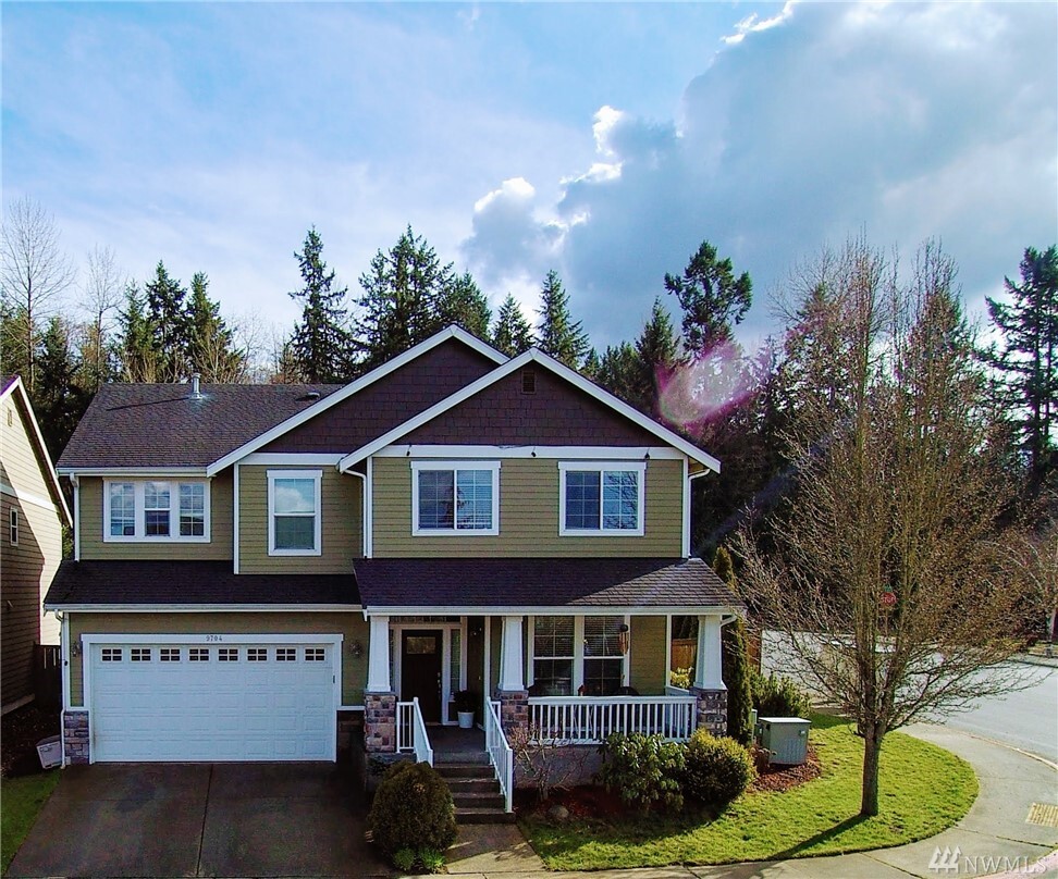 Property Photo:  9704  186th Street E  WA 98375 