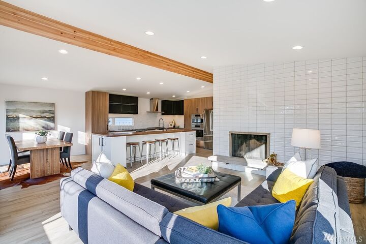 Property Photo:  7601  Latona Avenue NE  WA 98115 