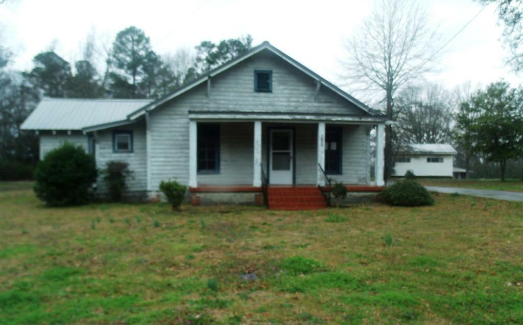 Property Photo:  333 S Hulin Avenue  GA 30668 