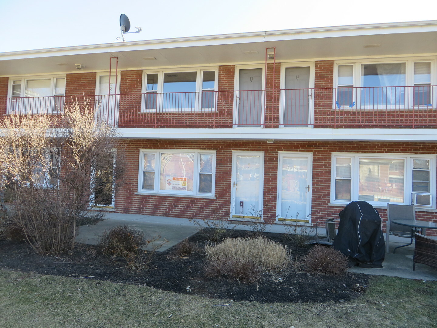 Property Photo:  1113 Holiday Lane 3  IL 60016 