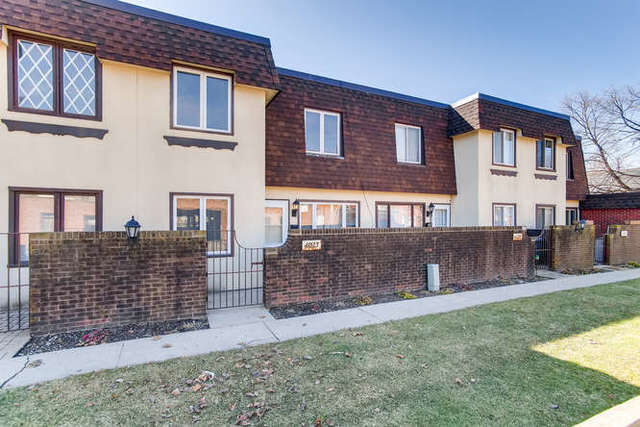 4027 Nelson Walk  Oak Lawn IL 60453 photo