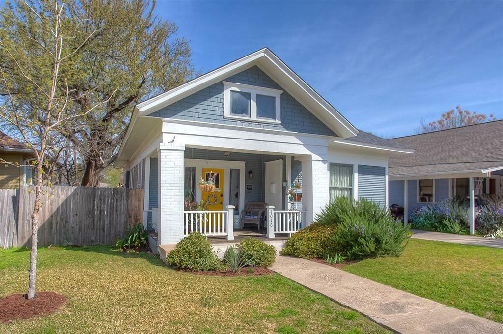 Property Photo:  1016 Hawthorne Avenue  TX 76110 