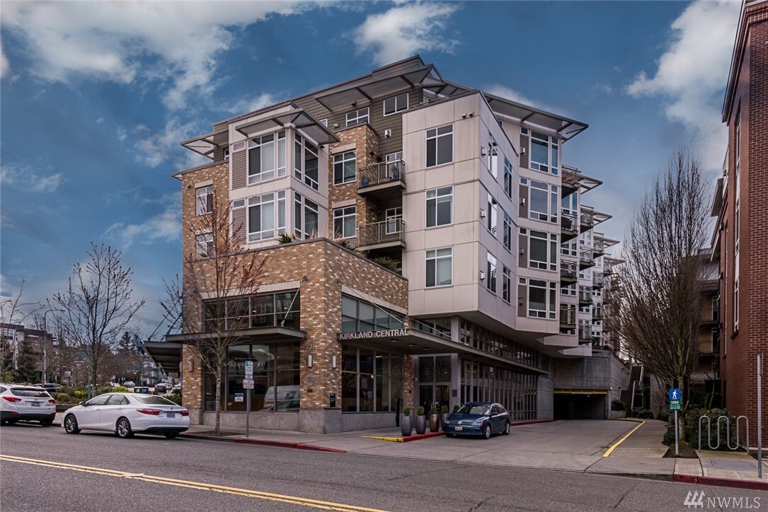 211  Kirkland Avenue 504  Kirkland WA 98033 photo