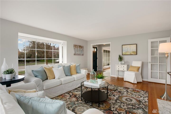 Property Photo: 3004 28th Avenue W WA 98199